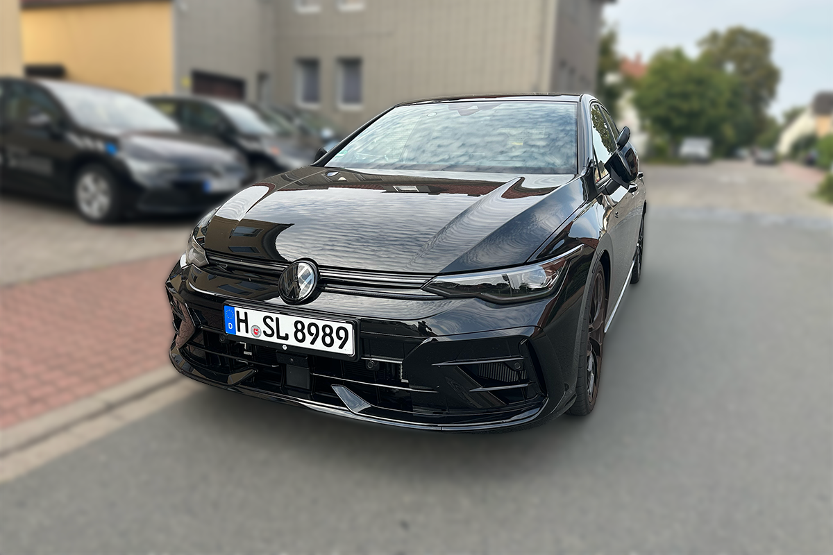 VW Golf 8 R Front